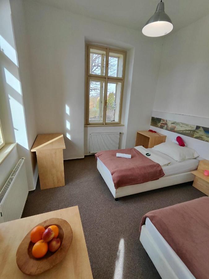 Hotel Stara Skola Mezná المظهر الخارجي الصورة
