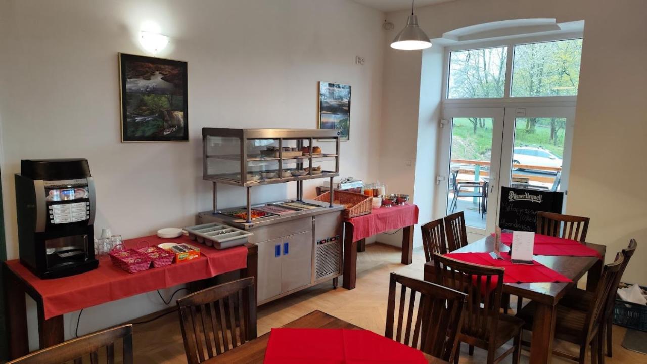 Hotel Stara Skola Mezná المظهر الخارجي الصورة